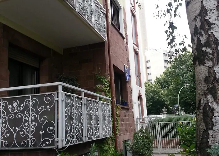 Hotelgarni Frankfurt 3*