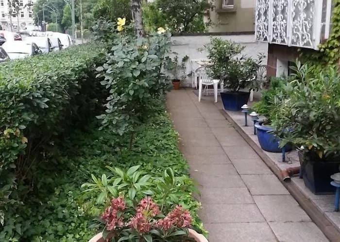 Hotelgarni Frankfurt Konukevi 3*